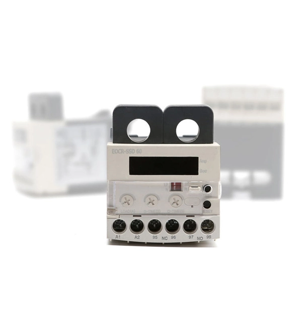 How much space should be reserved for busbar connection to distribution cabinet 