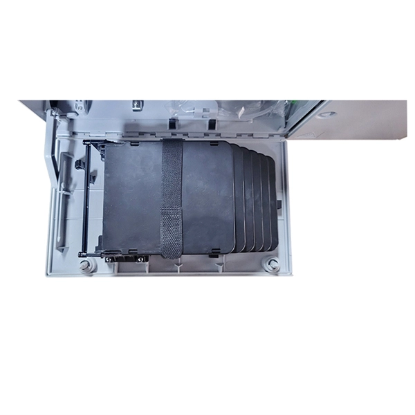 All control busbars are single-busbar connected 