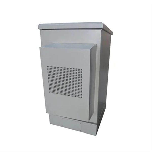 What are the distance requirements for primary distribution boxes 
